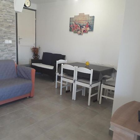 Apartmani Roza Lopar Habitación foto