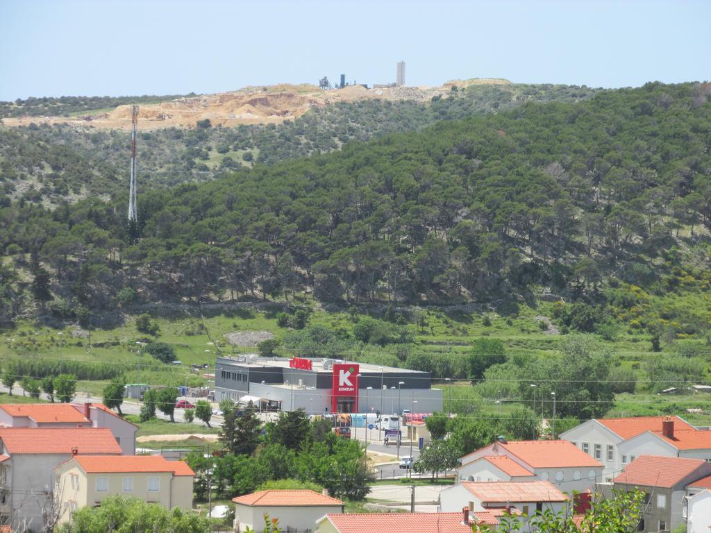 Apartmani Roza Lopar Exterior foto